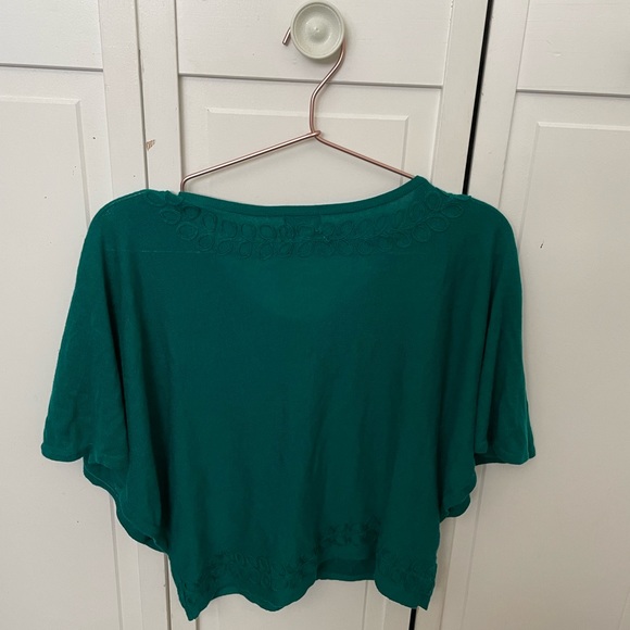 Emerald Green Soft Embroidered Bat Wing Top - Picture 2 of 4